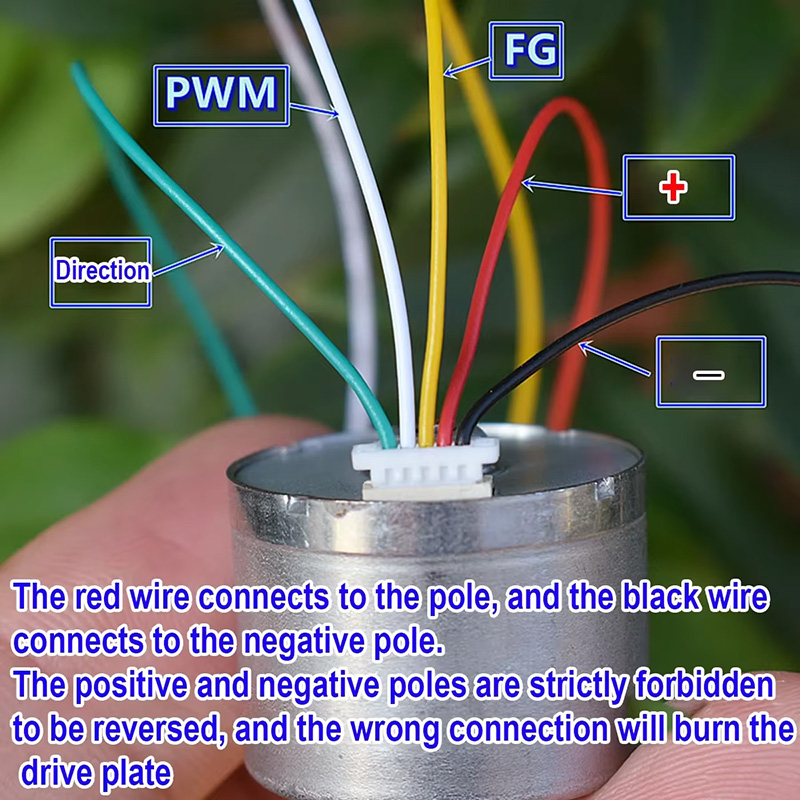 Miniaturowa pompa wodna bezszc – Mini Peristaltic Pump 12V recenzja i cena